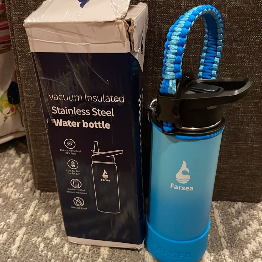 NWT FARSEA SKY BLUE OMBRÉ Water bottle 18oz - Picture 5 of 8